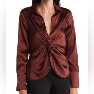 Pleione Front Twist Long Sleeve Satin Peplum Top In Raisin